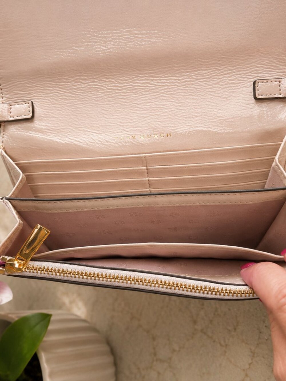 Tory Burch Thea Mini Foldover Crossbody Bag - Picture 4 of 4